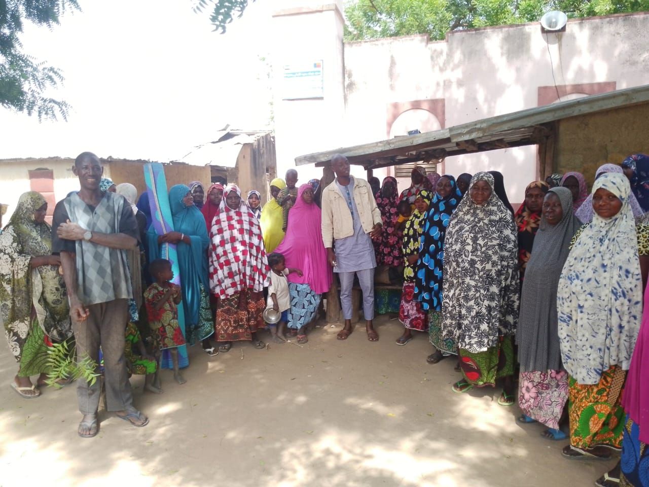 Femmes bénéficiaires réunies à Gogounou